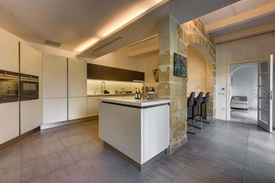 Kitchen or kitchenette, dishwasher, minibar, oven, pet friendly, stove