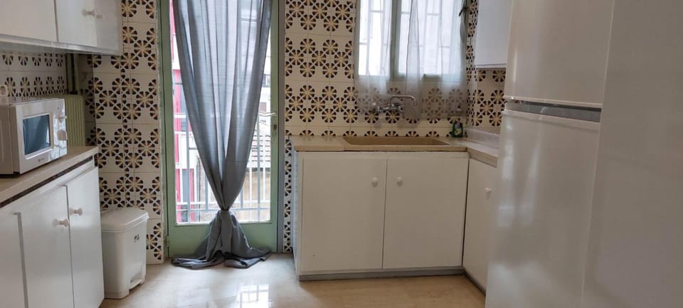 Vintage Apartment Athens Center 6BD-2BATH Apartment in Athens