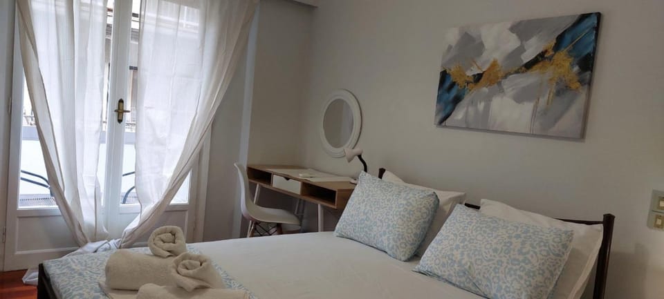 Vintage Apartment Athens Center 6BD-2BATH Apartment in Athens