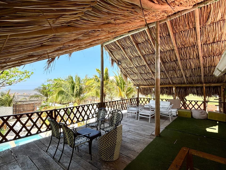 Paradise BH House in Atlantico
