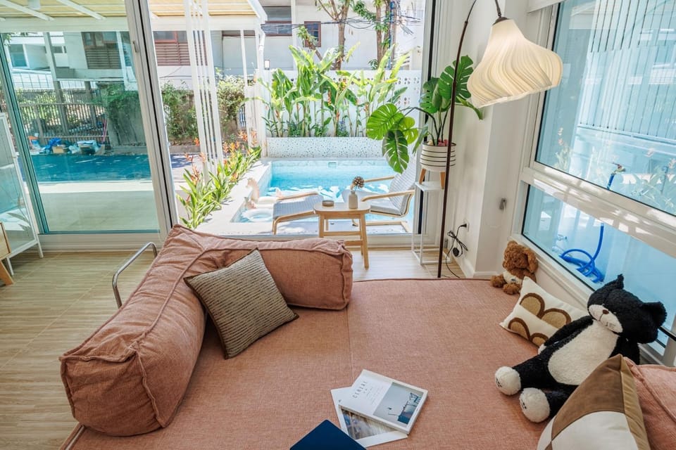 曼谷市中心四卧室泳池别墅 Villa in Bangkok
