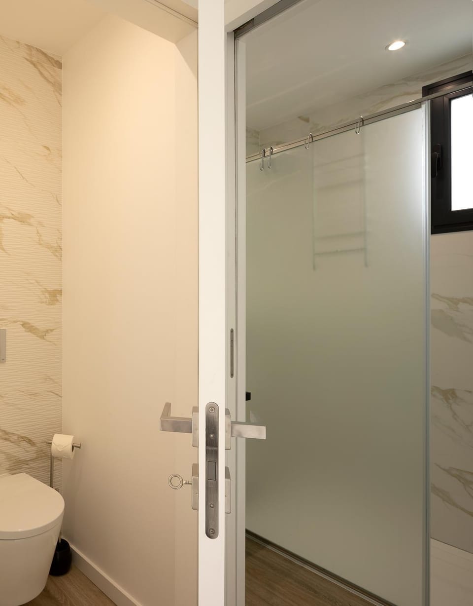 Shower, Toilet, Bathroom