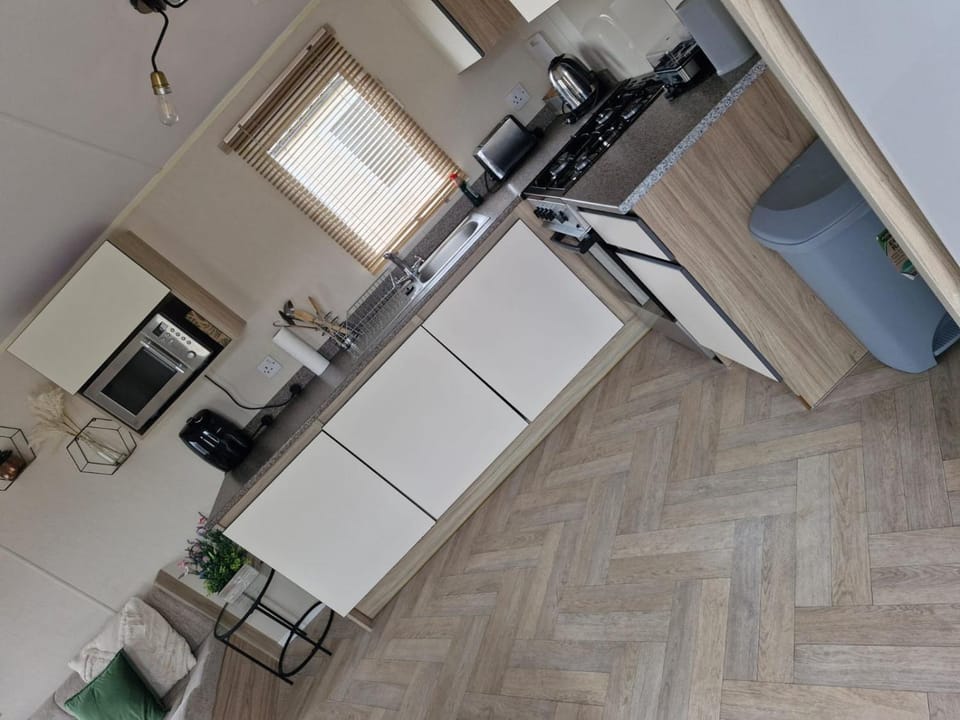 Ellies caravan hire House in Towyn