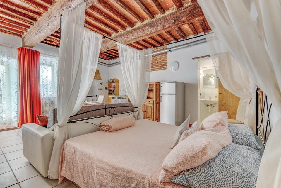 Living room, Bedroom