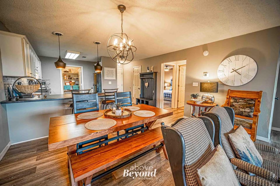 Mountain View Retreat at Private Golf Resort Apartment in Branson