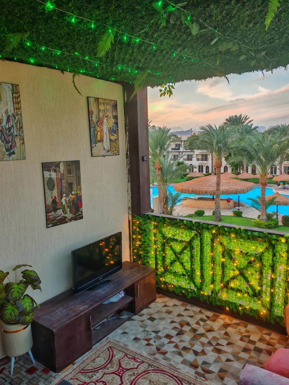 Luxury Poolside Retreat Elegant Apartment within a Seafront Hotel Apartment in South Sinai Governorate