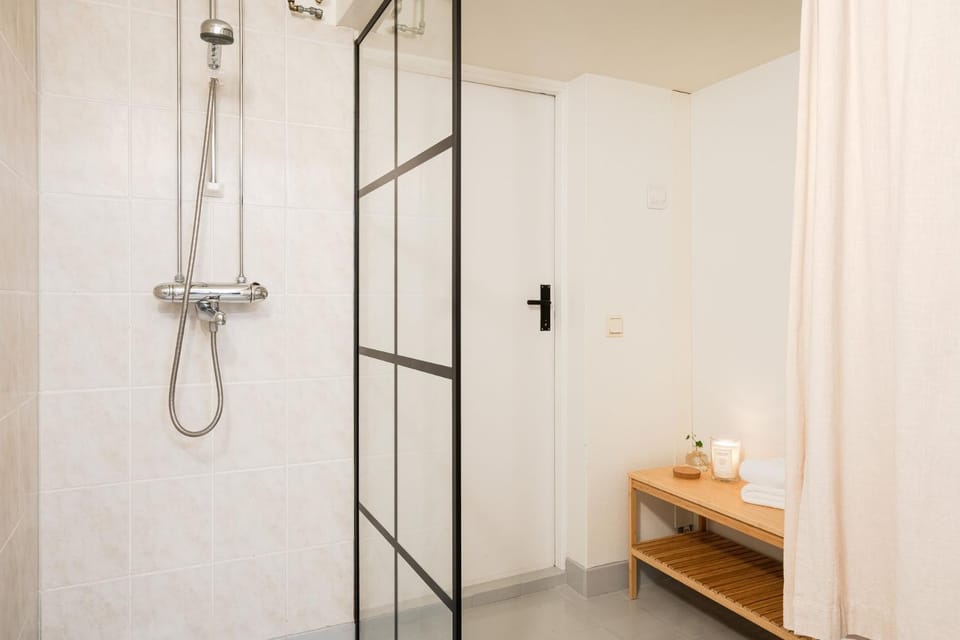 Guestly Homes - Modern 4BR Villa with Sauna Villa in Norrbotten County, Sweden