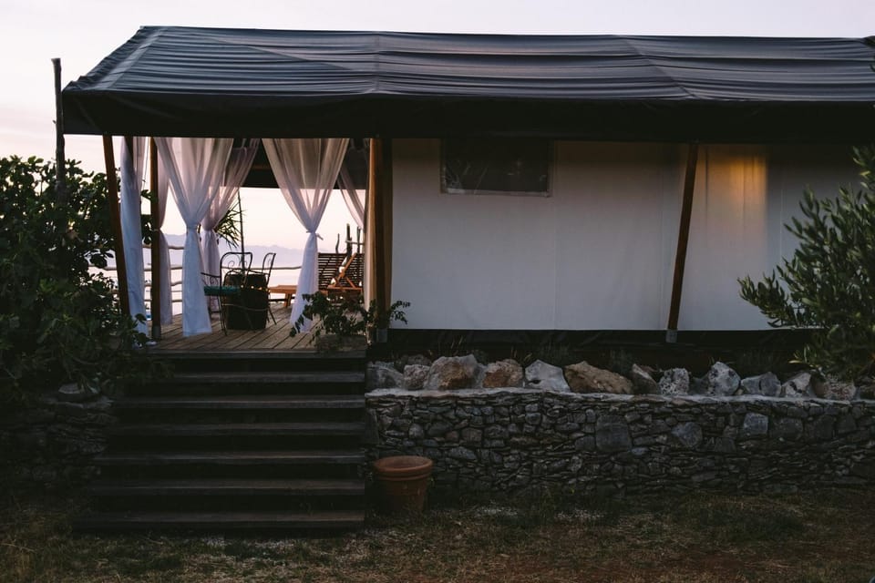 Olive Garden ranch Luxury tent in Selca, Brač