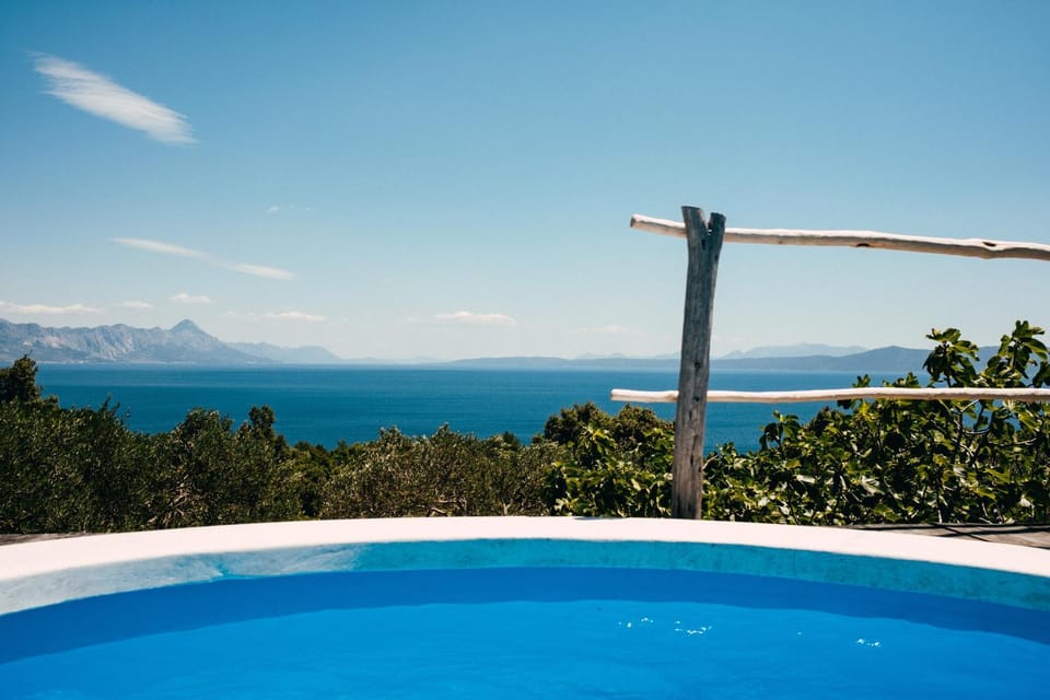 Olive Garden ranch Luxury tent in Selca, Brač