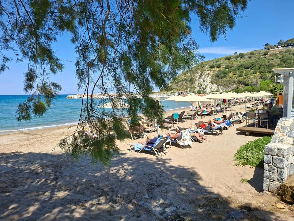 Nearby landmark, Spring, Day, People, Beach, sunbed