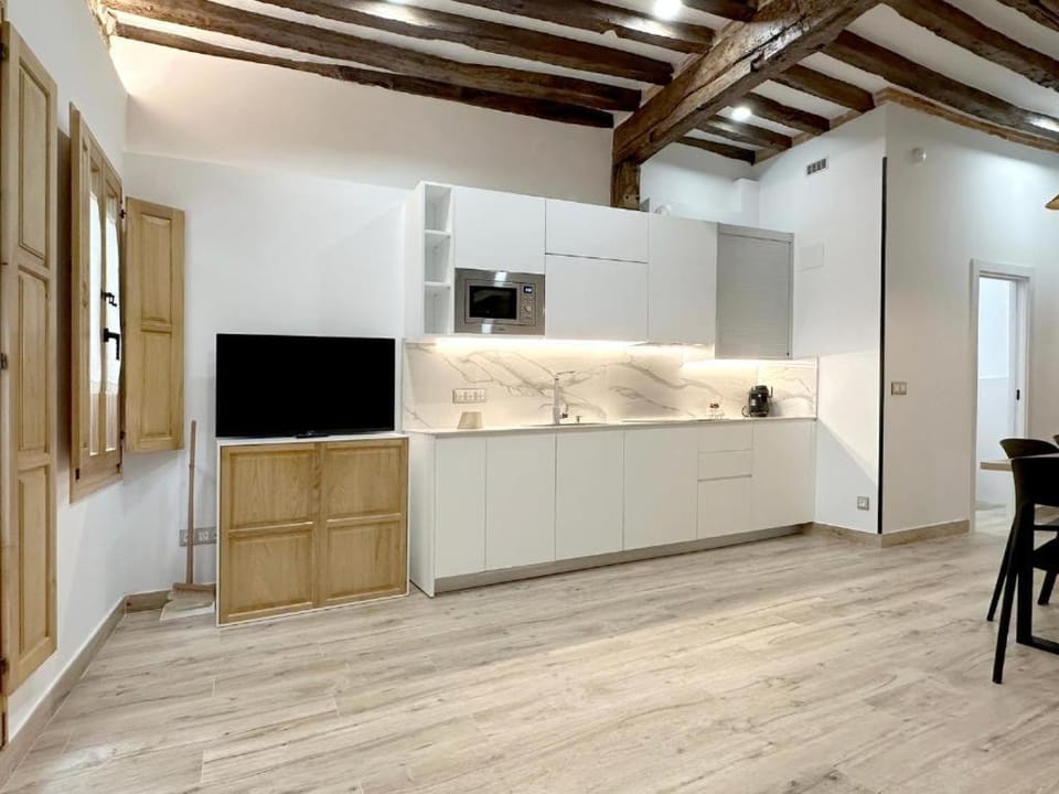 TV and multimedia, Kitchen or kitchenette