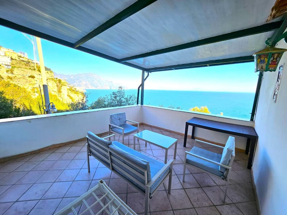 View (from property/room), Balcony/Terrace, Sea view