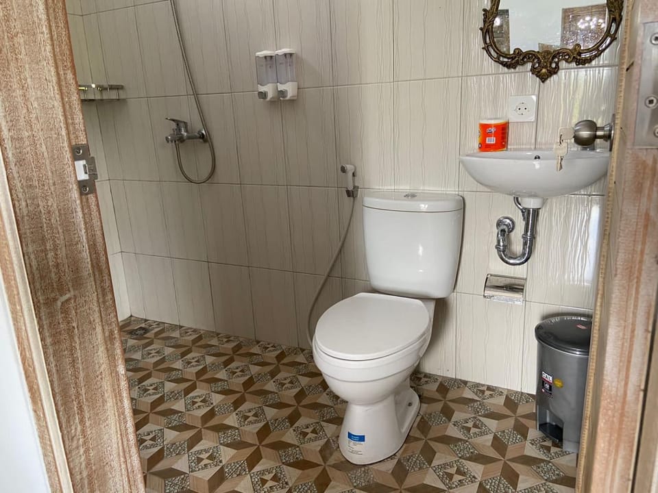 Toilet, Bathroom