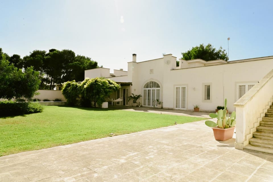 Property building, Garden, Garden view