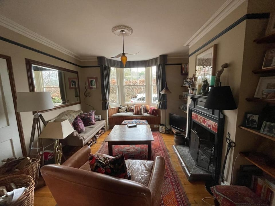 Large Townhouse in Lewes, National Park House in Lewes District
