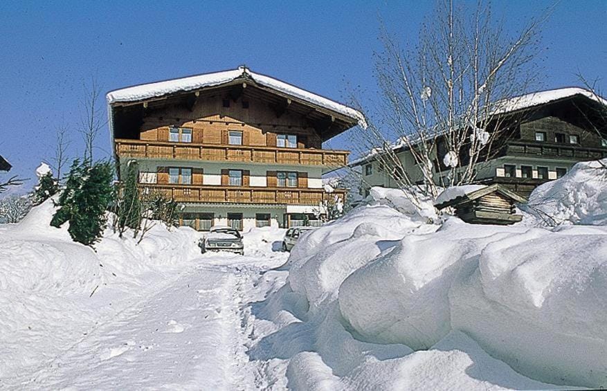 Property building, Winter