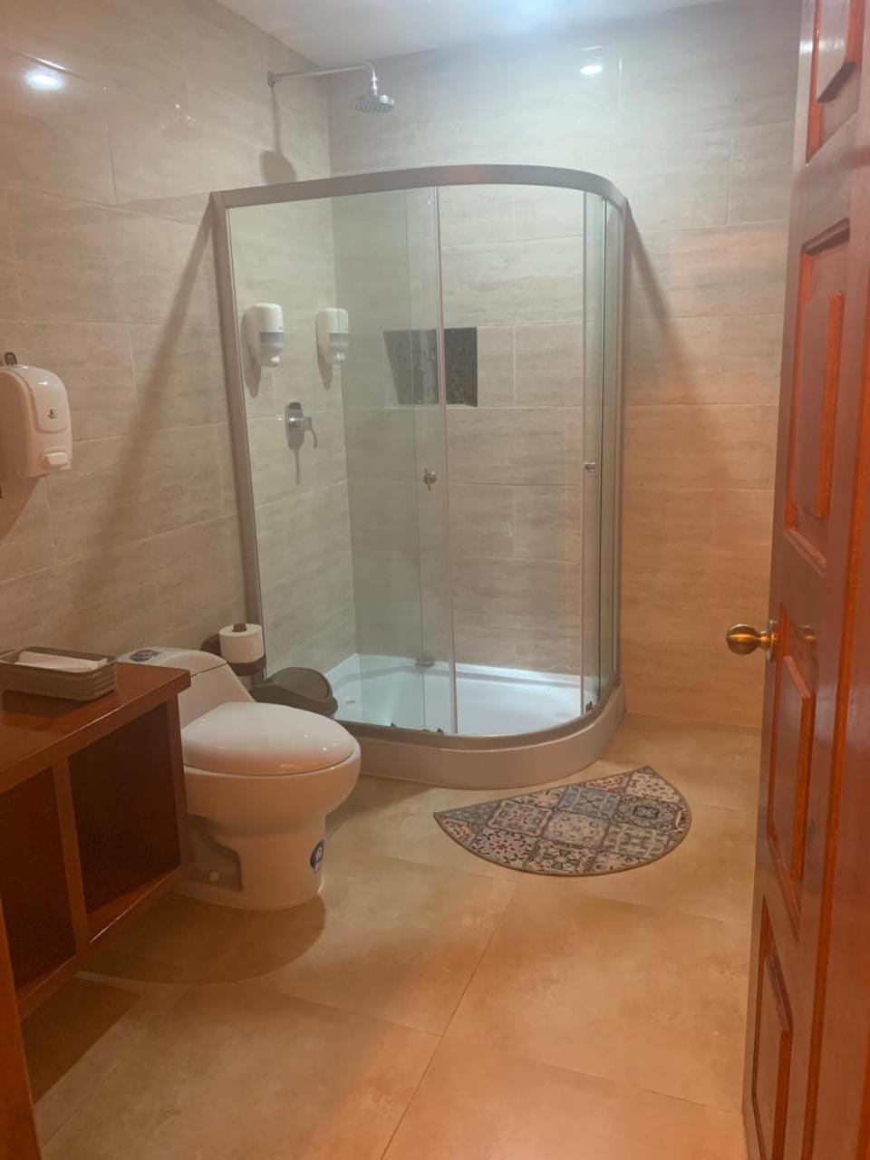 Shower, Toilet, Bathroom