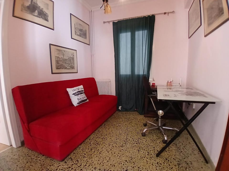 Home away from home Apartment in Athens