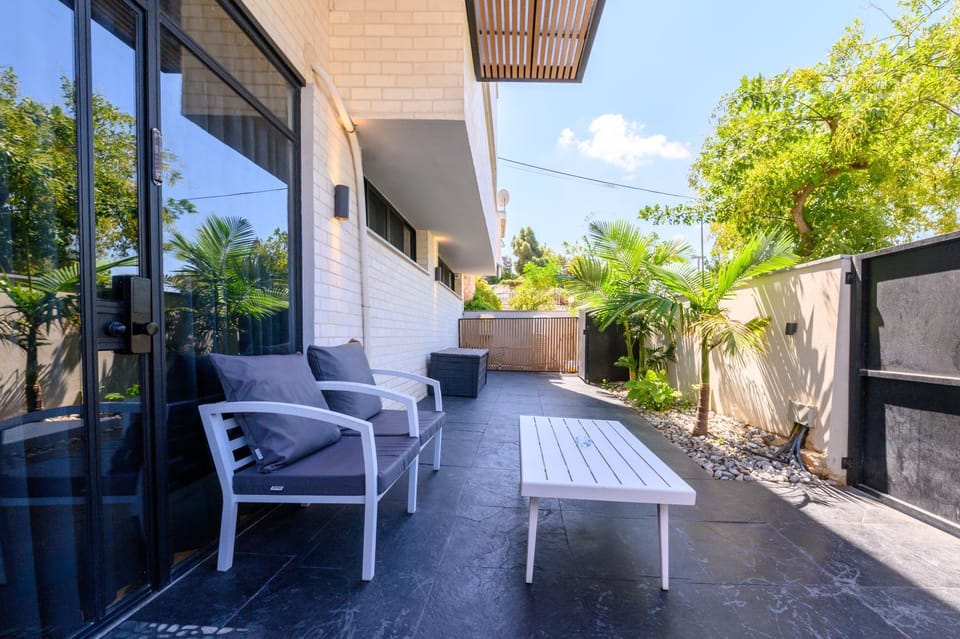 Balcony/Terrace, Seating area
