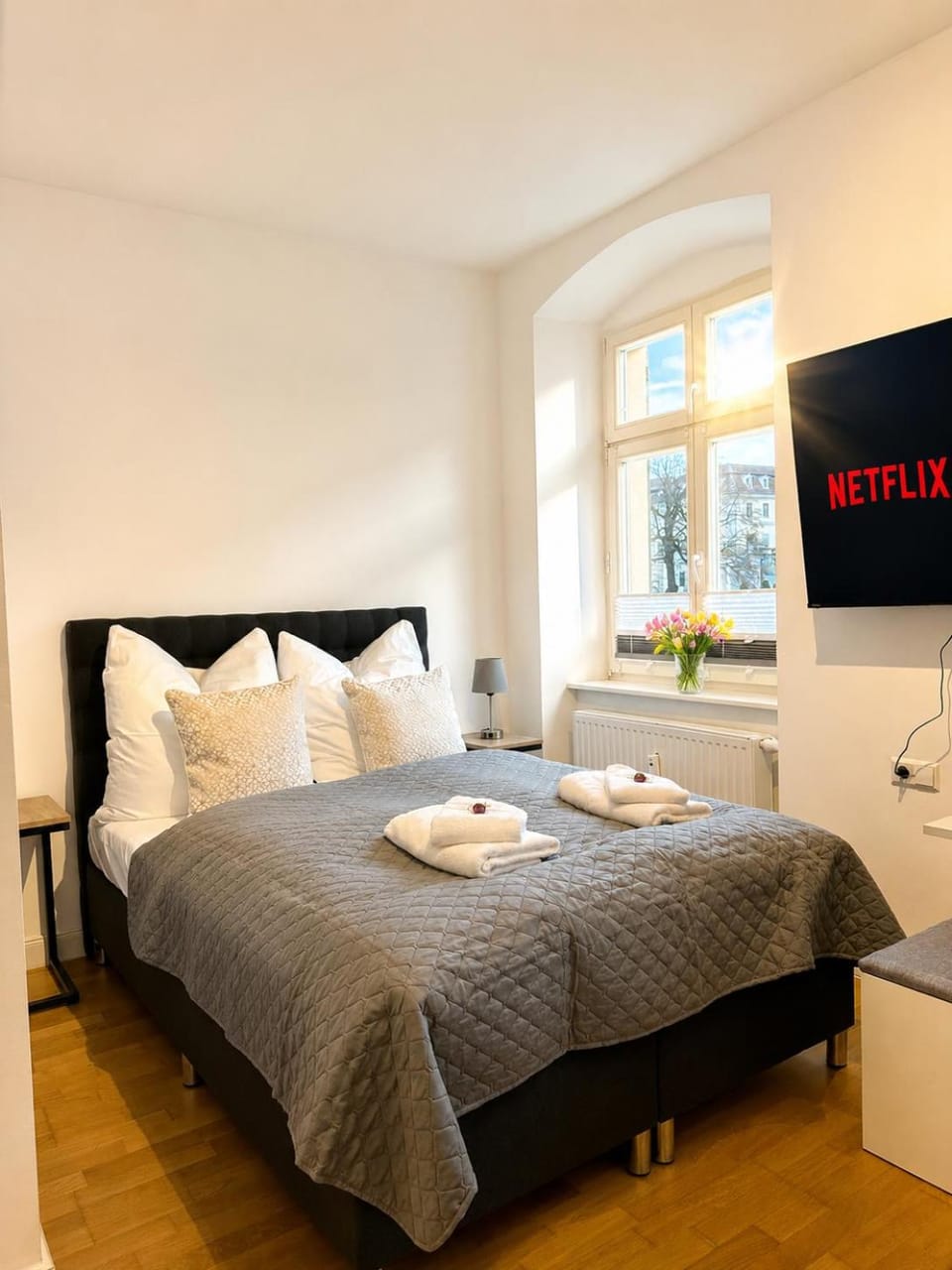 Bed, Photo of the whole room, Bedroom, towels