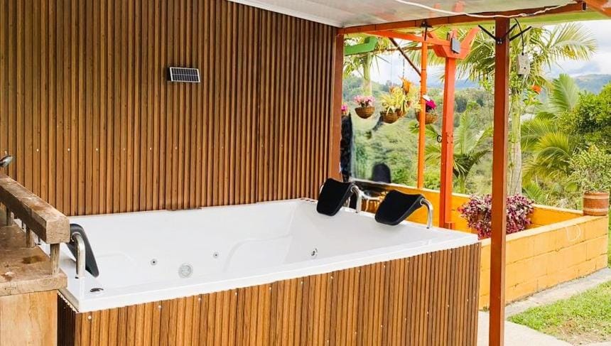 Hot Tub, Garden view