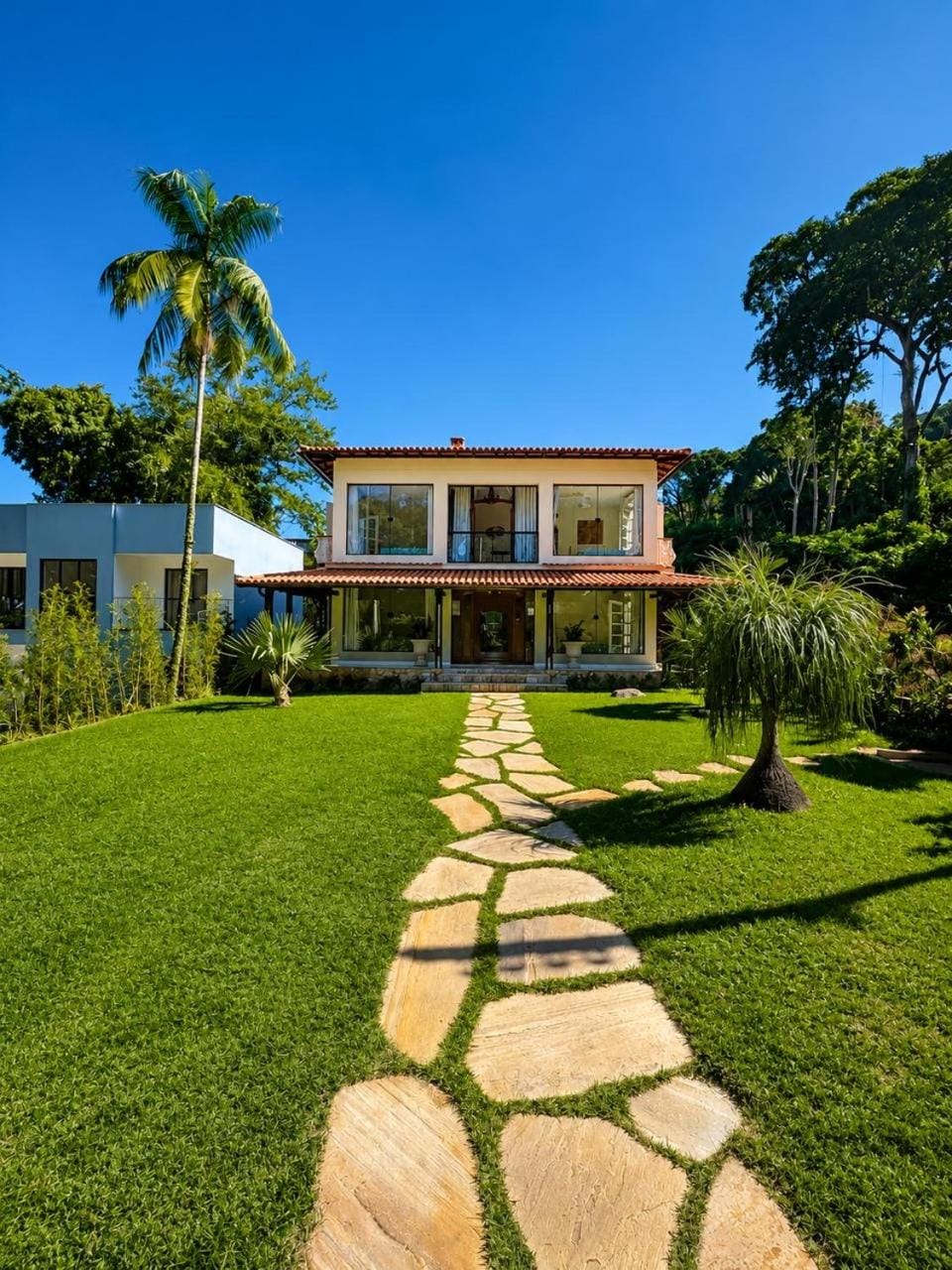 Property building, Spring, Day, Natural landscape, Garden, Garden view
