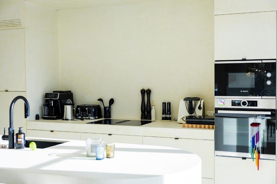 Souljoy Sanctuary - luxury Holiday design House with 7 rooms, 6 bathrooms for 14 people House in Flanders