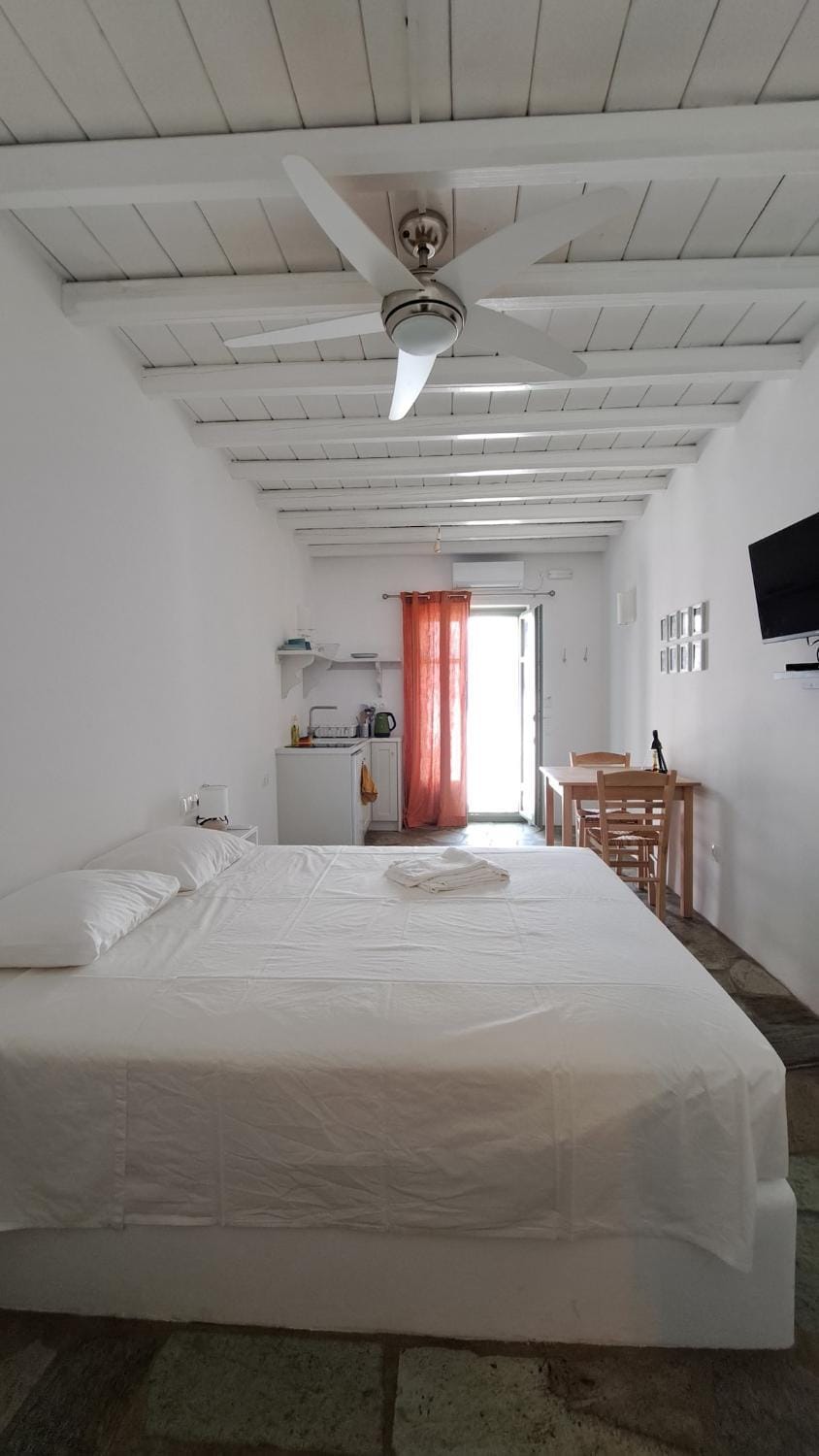 Lavender studio Apartment in Decentralized Administration of the Aegean