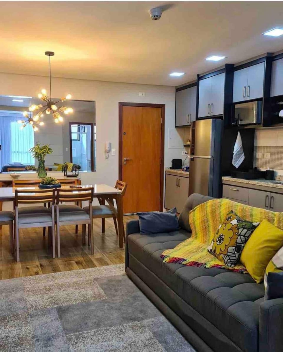 Kitchen or kitchenette, Living room, Dining area, oven, pet friendly, stove