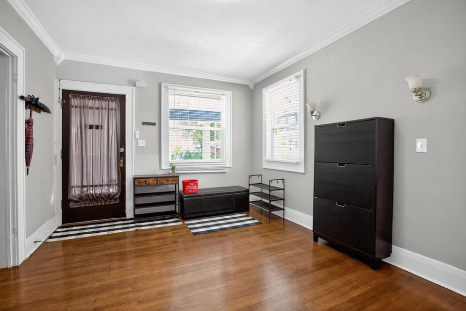 Ybor Heights - Remodeled 5br 5ba - 2 Story House House in Tampa