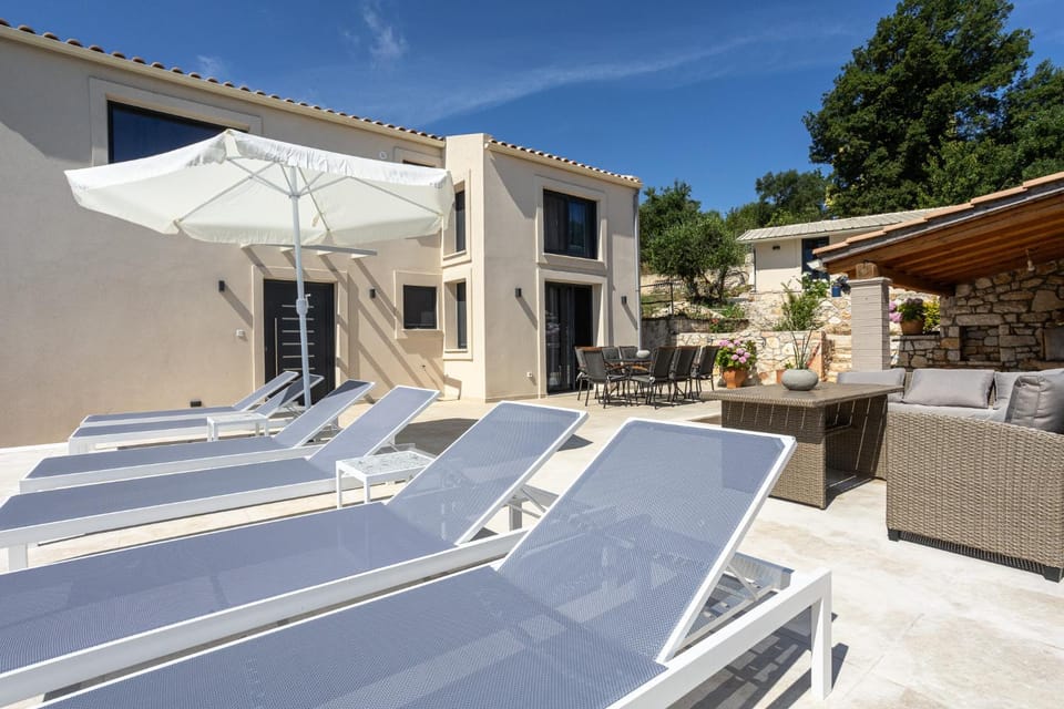 Patio, sunbed