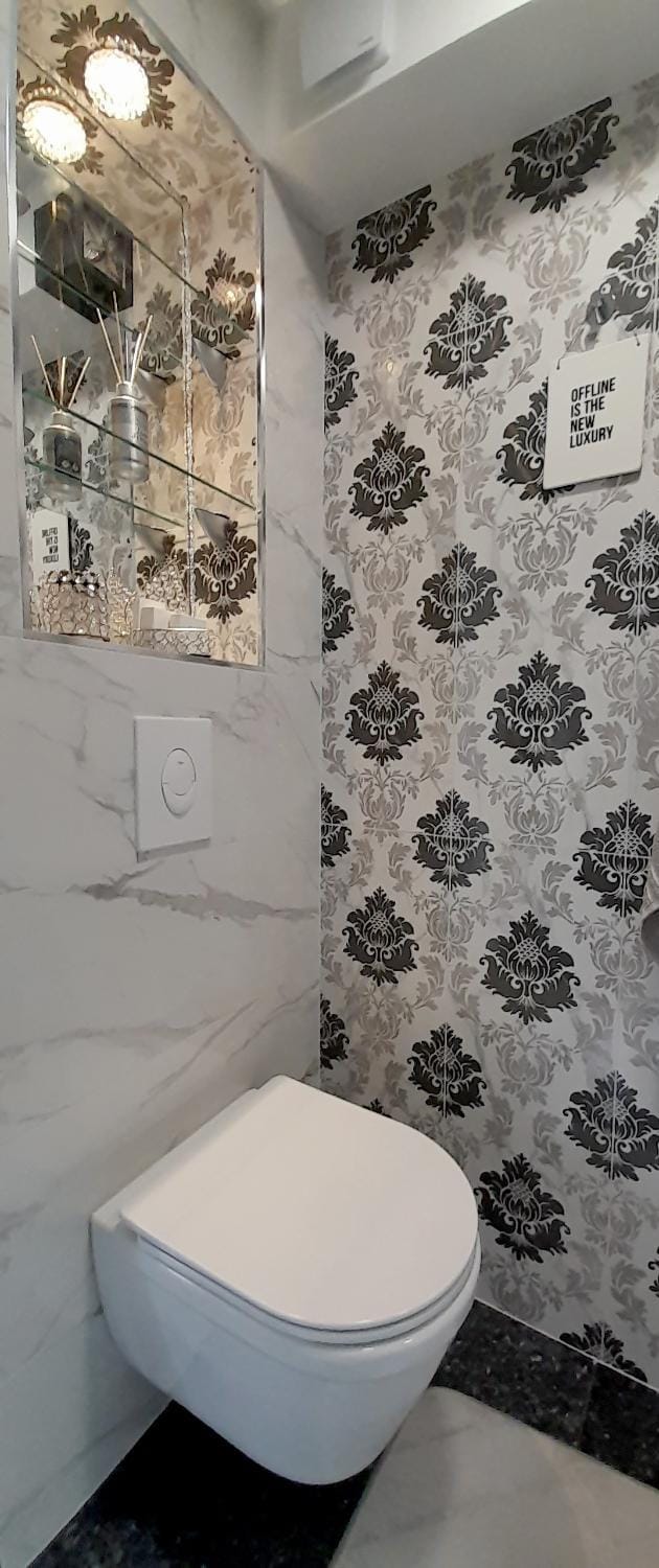 Toilet, Bathroom