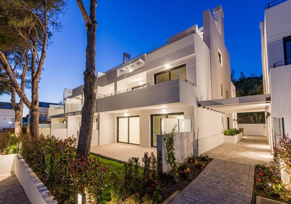 Apartment on the Golden Mile Apartment in Marbella
