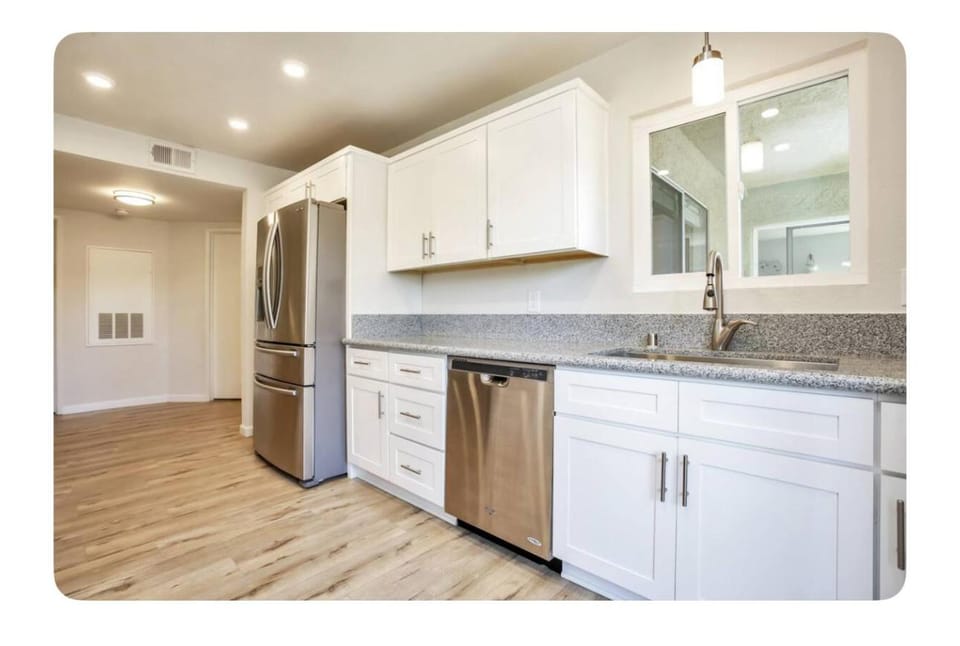 Ritz Pointe dr Apartment in Monarch Beach