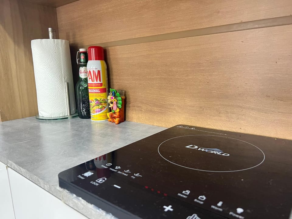 Estudio con funciones inteligentes AC full moderno Vacation rental in San Salvador