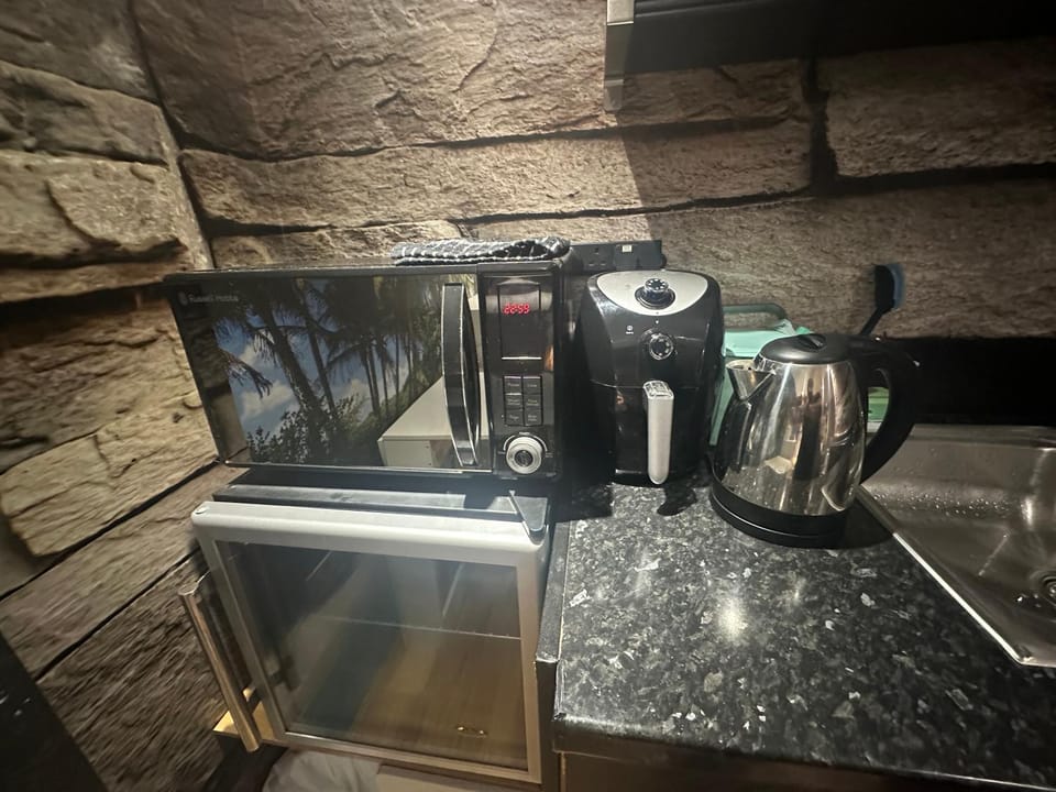 Coffee/tea facilities, Kitchen or kitchenette