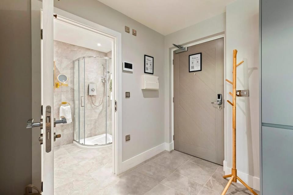 Shower, Bathroom