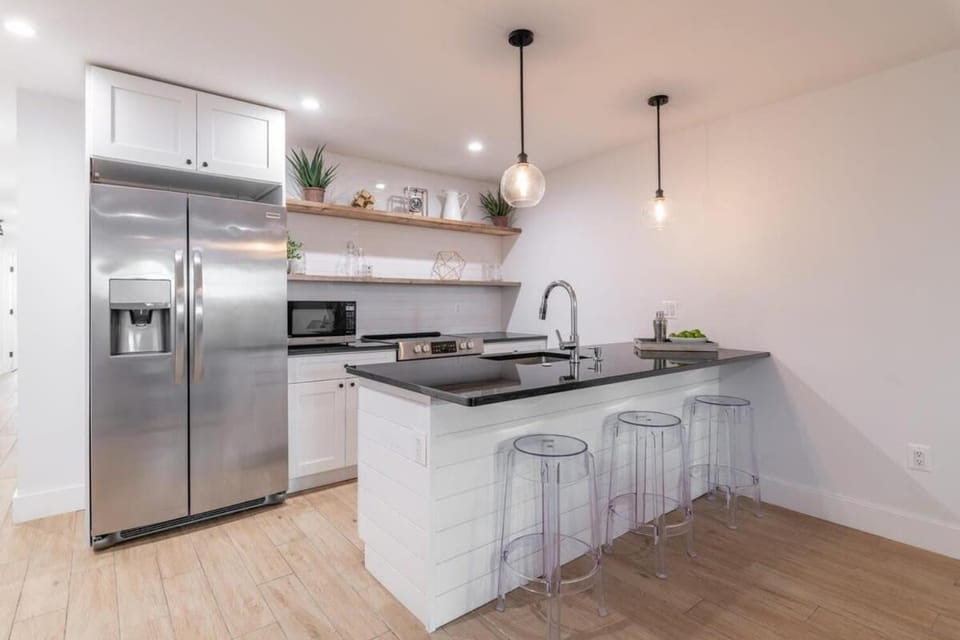 Bloomingdale Beauty - Sleeps 4 in Style Apartment in District of Columbia