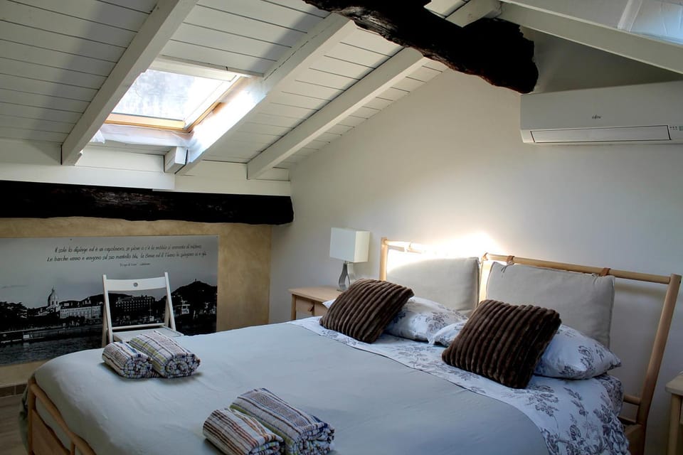 Attic in the heart of Como - Kiko's Attic Apartment in Como