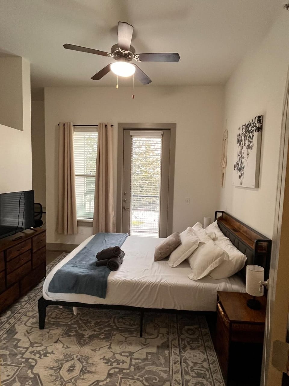 Extended Stay Ready WD Fast WiFi Gym Apartment in Dallas