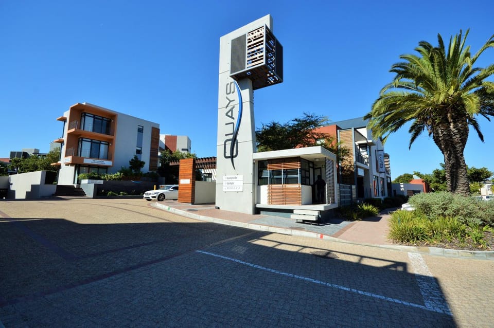 Quayside 1 Bedroom Apartment in Century City Apartment in Cape Town