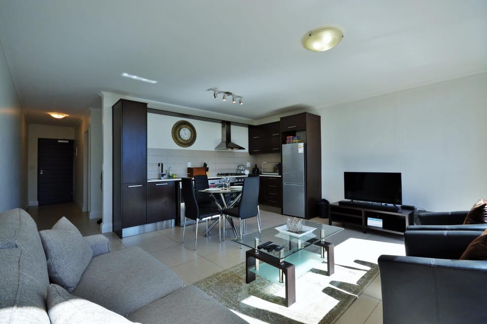 Quayside 1 Bedroom Apartment in Century City Apartment in Cape Town