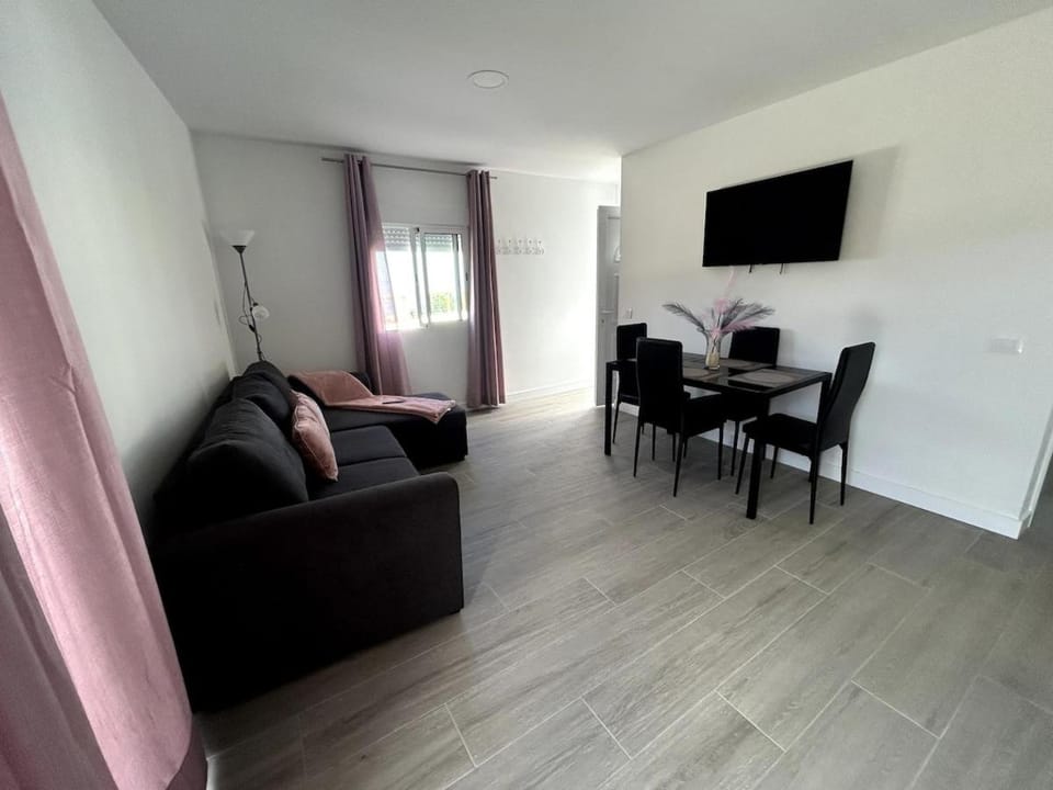 TV and multimedia, Living room, Dining area