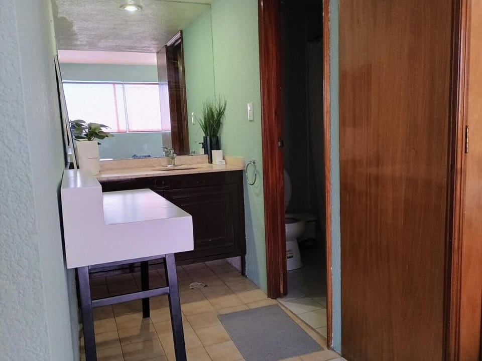 Espacioso con oficina y internet de alta velocidad Apartment in Mexico City