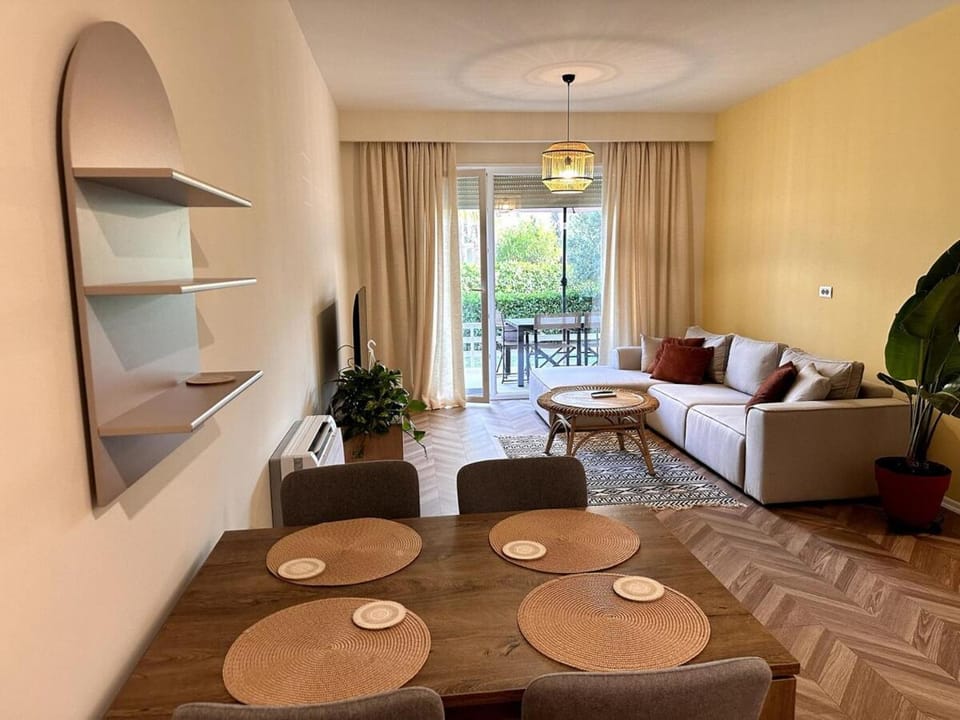 Casa Gardenia - garden and bbq Apartment in Tirana County, Albania