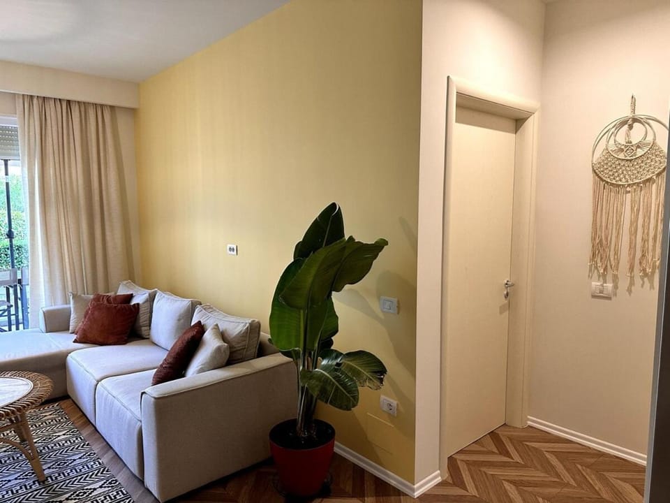 Casa Gardenia - garden and bbq Apartment in Tirana County, Albania