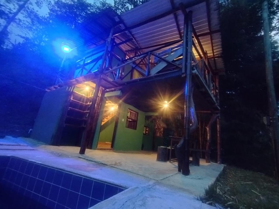 EL ALTO DE CISNEROS " para caminantes" Luxury tent in Antioquia