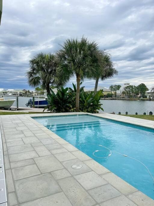 Chateau on Colony Cove House in Dauphin Island