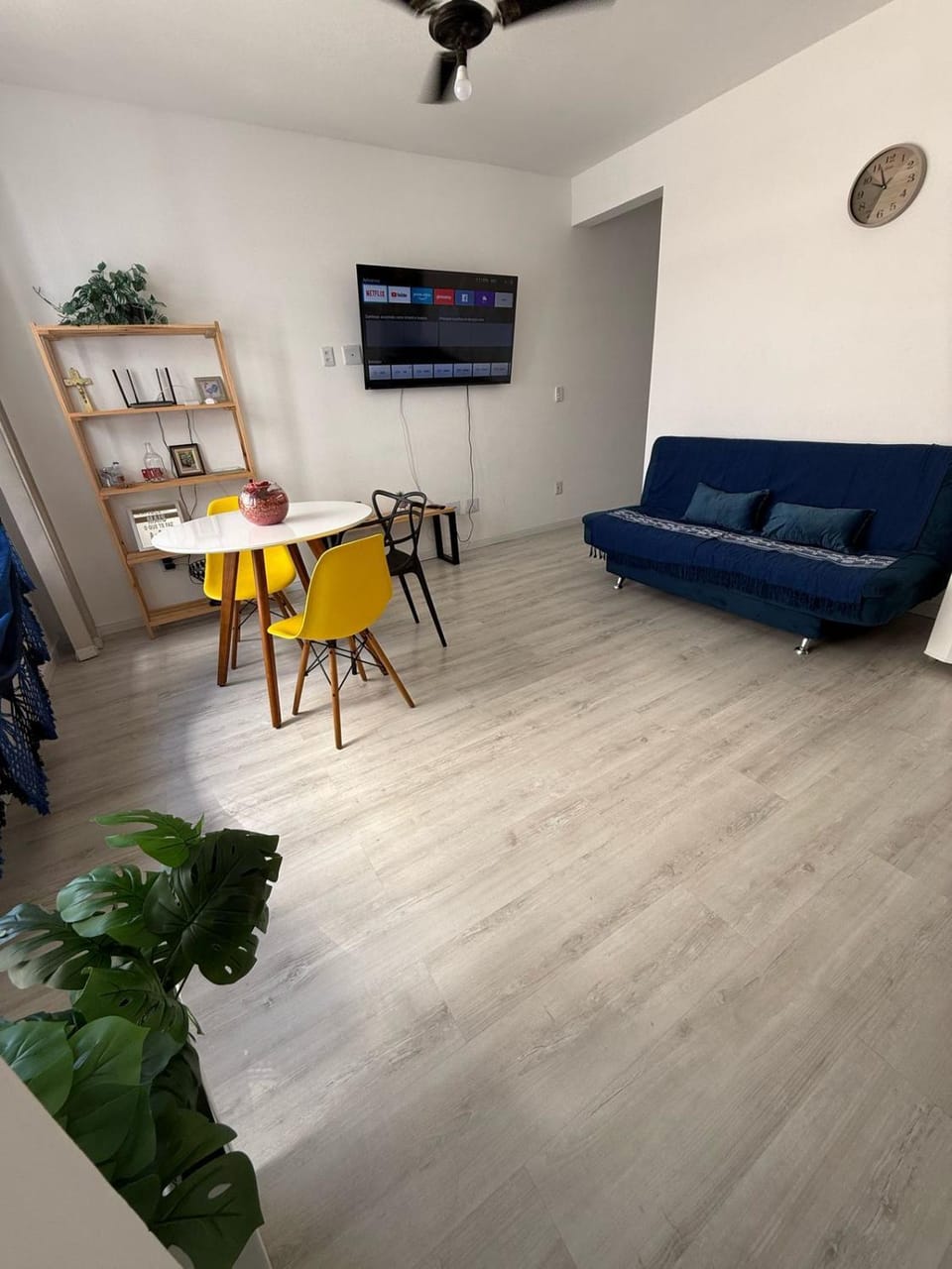 Communal lounge/ TV room, Living room