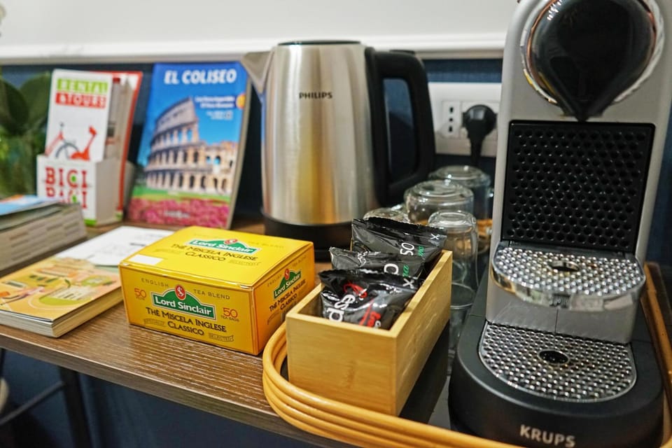 Stay Smart Termini Esquilino Bed and Breakfast in Rome